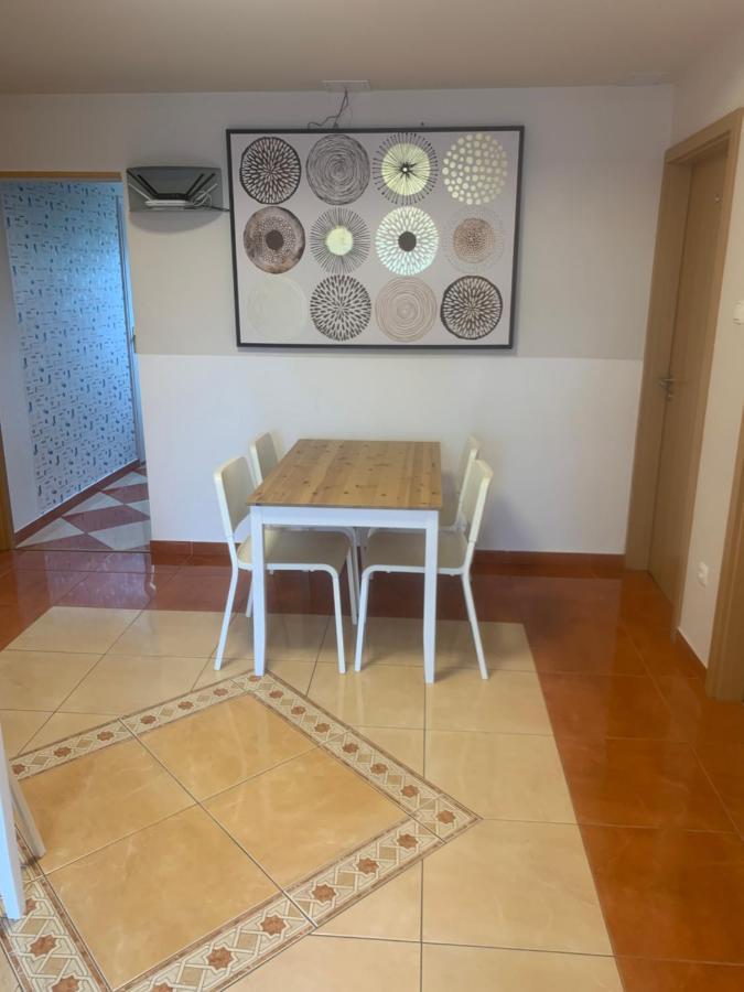 Gabor Aron Apartment Hajdúszoboszló Exterior foto