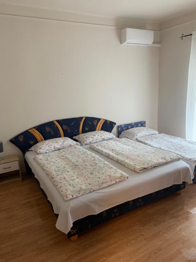Gabor Aron Apartment Hajdúszoboszló Exterior foto